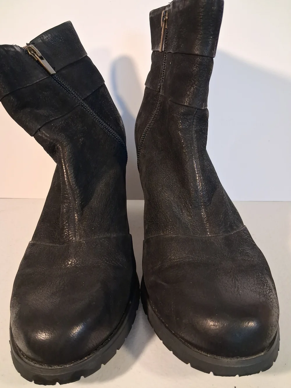 CLARKS Women's Shoes Black Suede Leather Block Heel Zip Ankle Boots Size 9.5